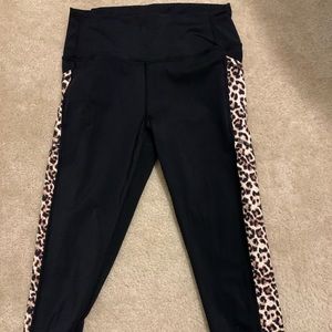 Zyia Leopard Pocket Brilliant Hi-Rise Capri